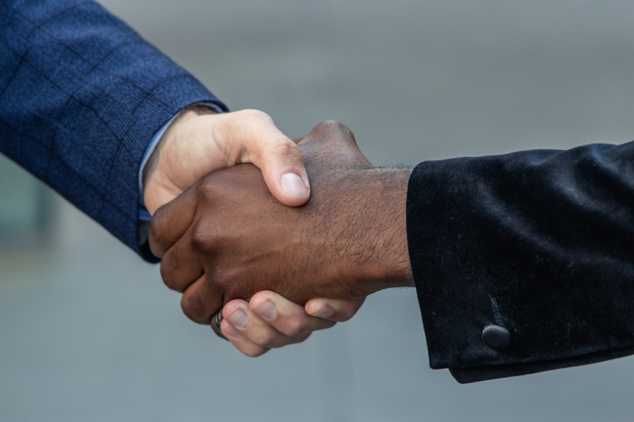 lawyer-okc-handshake